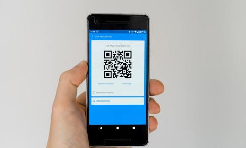 QR Anti-Counterfeit Codes: How Unique Serialization Stops Fakes and Builds Trust