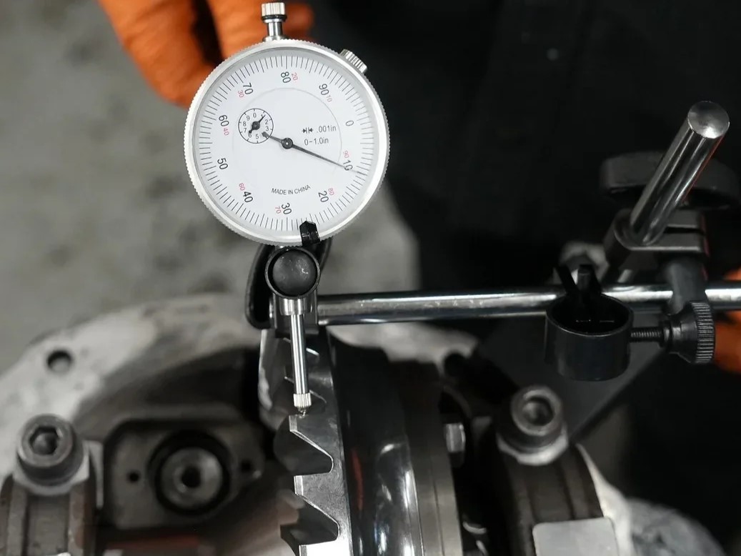 Measure the Backlash of gears