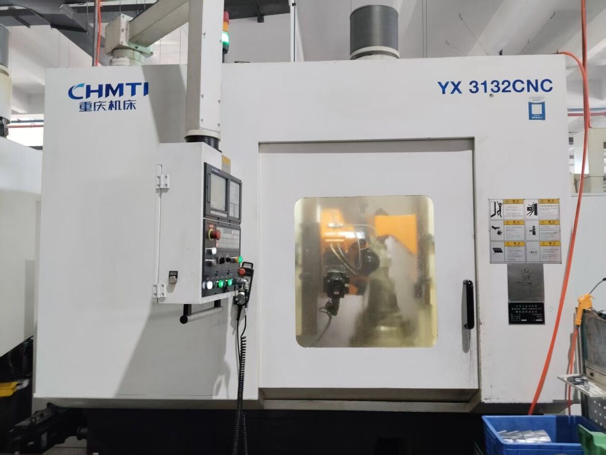 PairGears gear hobbing machine for spur and helical gear tooth cutting