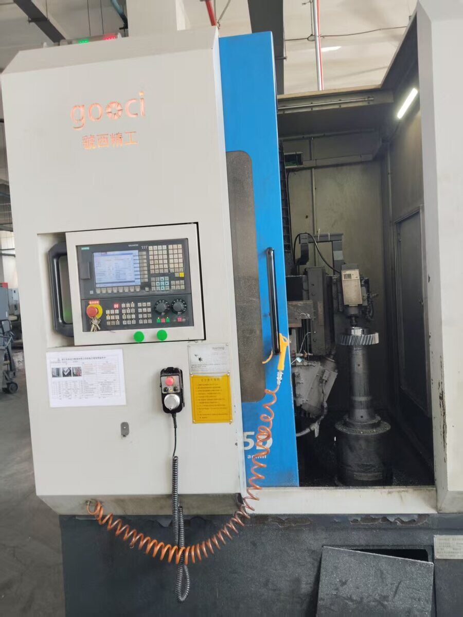 PairGears gear chamfering machine for tooth-edge deburring and chamfering