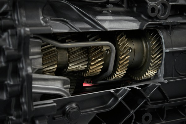 Tractor gearbox cross-section