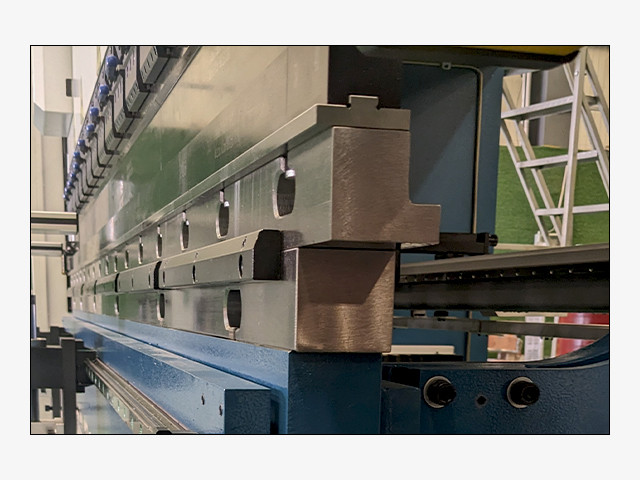 Press brake tooling