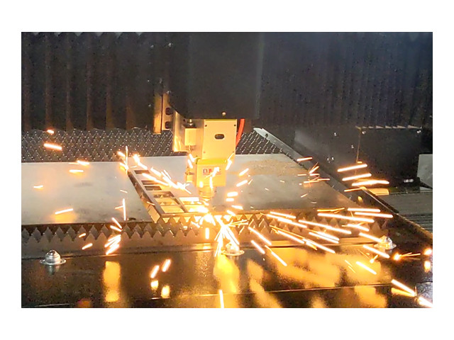 Fiber Laser Cutting Machine Cutting display
