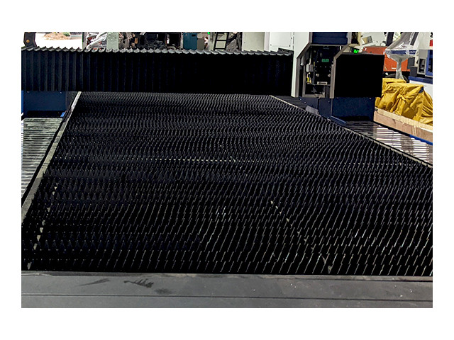 Plate & Pipe Cutting Machine Bed