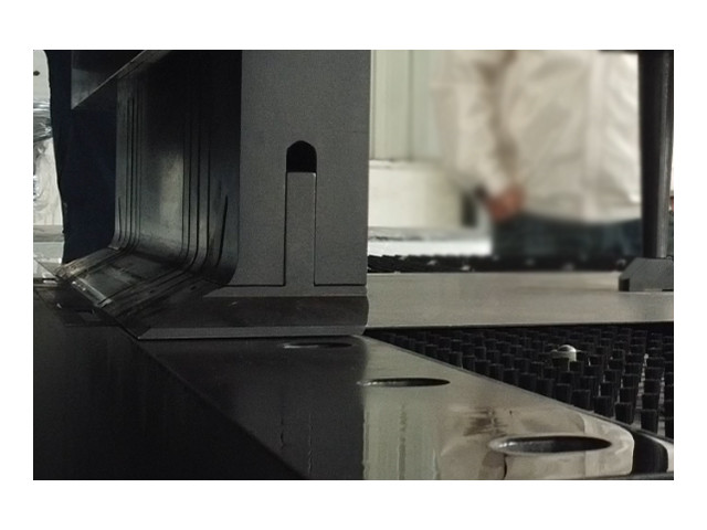 Panel Bender Folding display