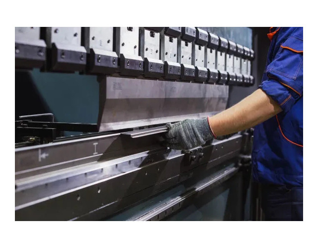 Electro-Hydraulic Servo CNC Press Brake