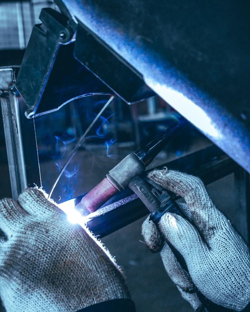 Digital monitoring screen for smart factory welding operations