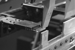 Working Principle and Applications of Metal Bending Machines