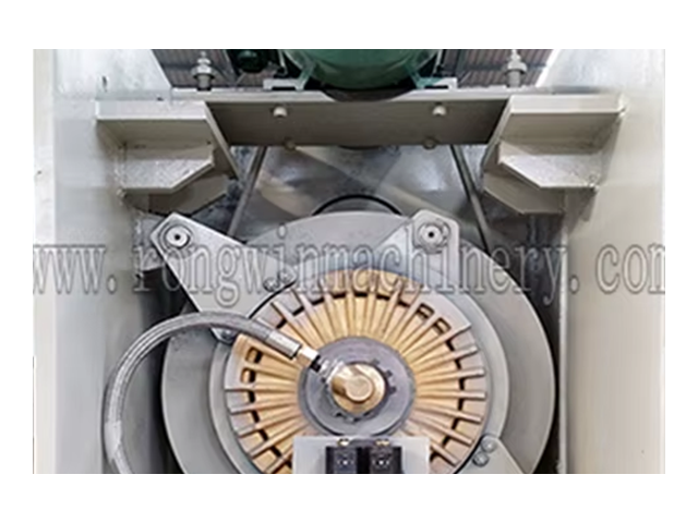 Main Motor Pneumatic friction clutch