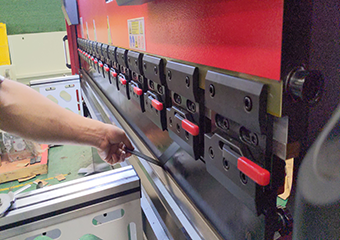 Bending Machine