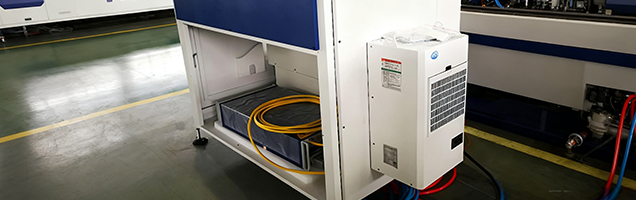 Independent control cabinet with Air conditioner