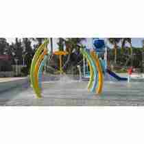 Suction ring fountain for water play equipment