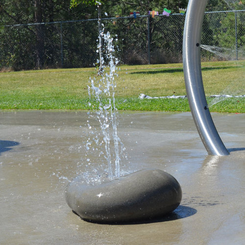 Pebble fountain for water play equipment