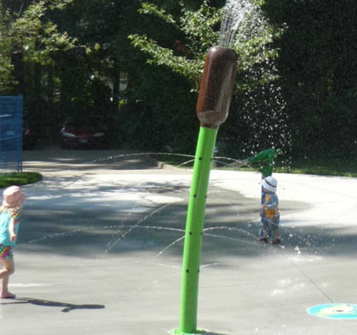 Dogwood fountain for water play equipment