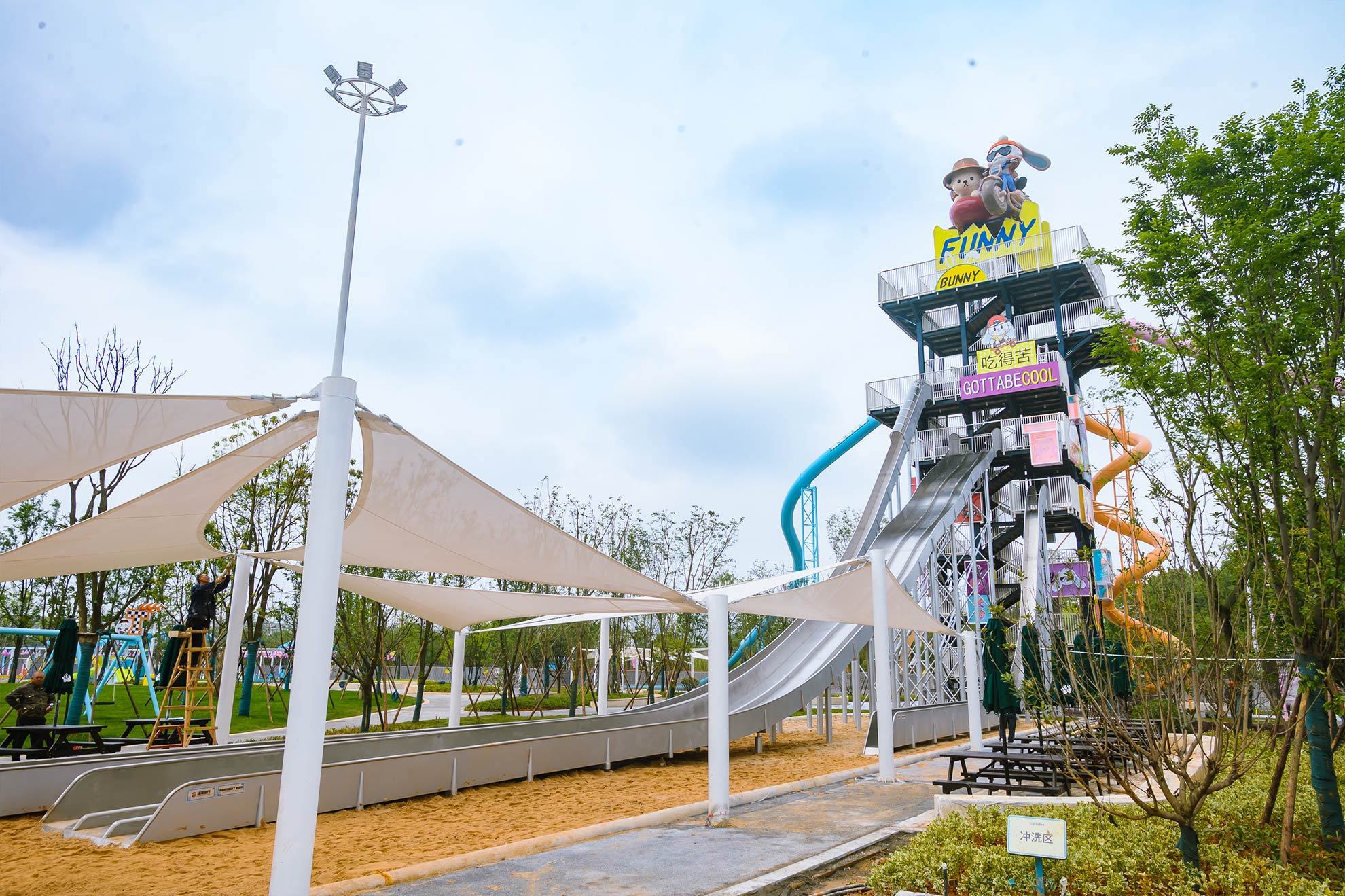 commercial outdoor playground equipment