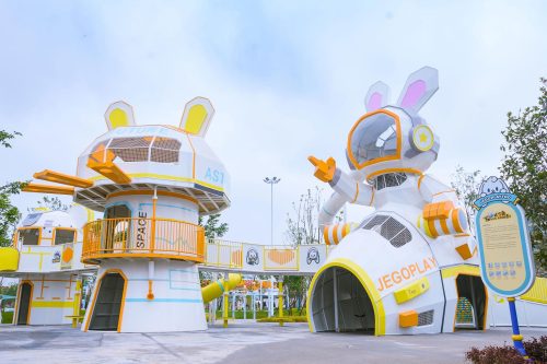 Space rabbit  for animal playground equipment | Bespoke Playground Equipment