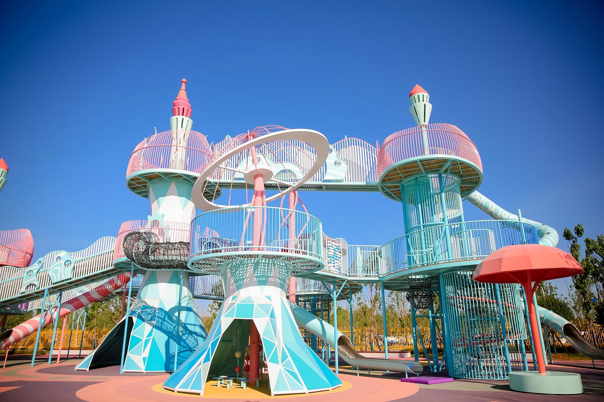 playground climbing structures