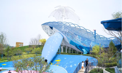Exploring Thematic Scene Design for Children's Play Spaces
