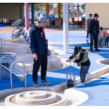 Lift Gate | Archimedes Water Play Equipment | Stainless Steel | Water Playground Equipment | Water Park