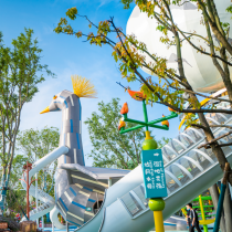 Grey Crowned Crane Animal-Shaped Play Equipment | Custom Outdoor Playground Sets