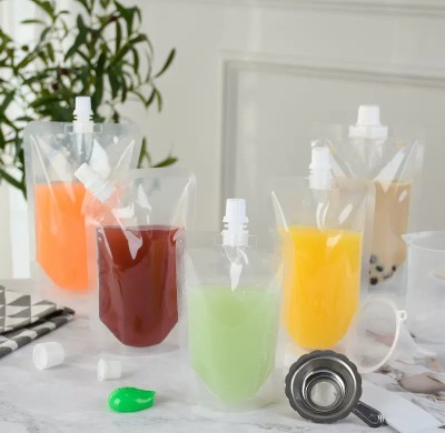 Customized Size Spout Bag Biodegradable Liquid Pouches Plastic Water Bag Stand up Drink Pouch with Straw