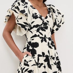 2025 New Fashion Elegant V-Neck Short Puff Sleeves High Waist Floral Print Women Dress