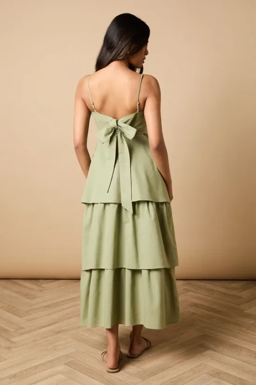 OEM Women Summer Camisole High Tight Waist Cut Out Open Back Fashion Casual Dress