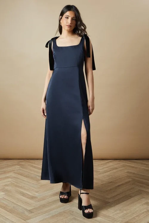 Elegant Women's Square  Slim Open Back High Waist Solid Color Slit  Casual Dress