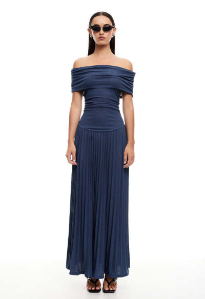 2025 New Design Fashionable High quality Off shoulder  Elegant Woman's long Dress