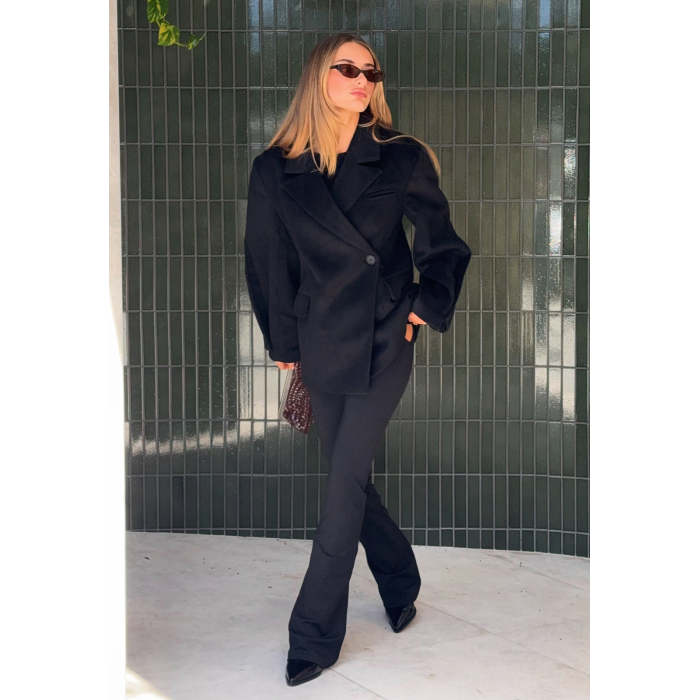 2025 New Design Customized High quality Fashionable Button trims Exquisite Woman's Coat