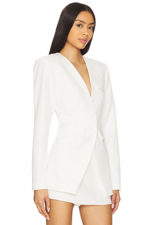Slim Fitting Figure Enhancing White Single Breasted Fake Pockets V Neck Blazer