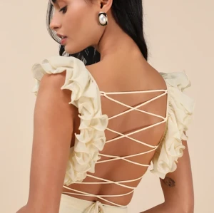 Woman's High Quality Backless Sleeveless V neck Light Yellow Ruffled Lace-Up Maxi Dress