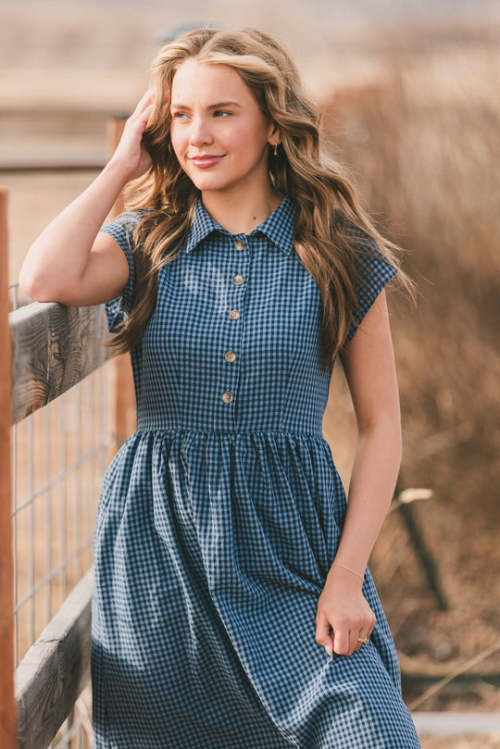Woman's Pastoral Button front Elegant Freedom Girls Pleat Plaid Dress Ladies Midi Dress