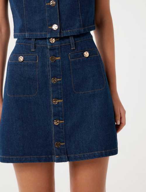 Jacket Combines a Vintage Silhouette High-Waist Design A-Line Silhouette Short Skirt