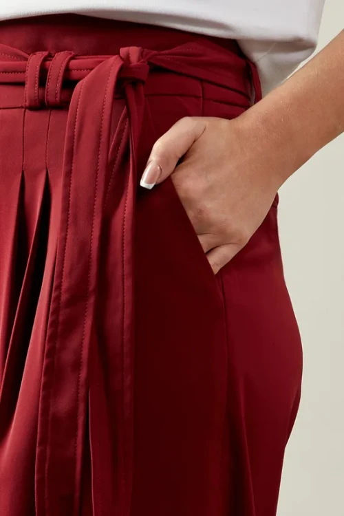 Sport Sample Self-Tie Belt High-Waist Side Pockets Solid Color Casual Pants