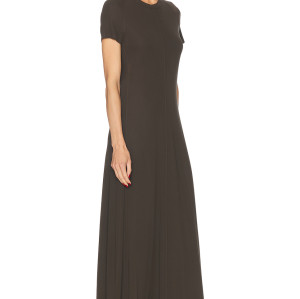 High quality Minimalist Elegant Sleek Flowing Simple Classical Slim Woman's Long Dress