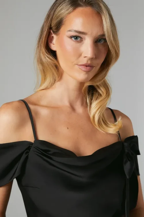 Elegant Sexy Camisole Off Shoulder Sweet Neckline Hip Wrap Solid Color Party Dress