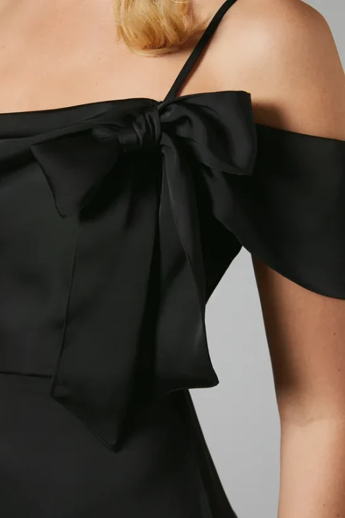 Elegant Sexy Camisole Off Shoulder Sweet Neckline Hip Wrap Solid Color Party Dress