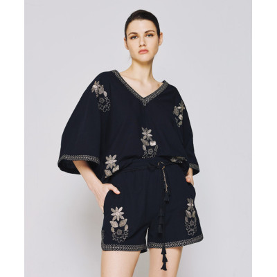 Sample Handsome Batwing Sleeve V-Neckline Embroidered And Beaded Casual Tops