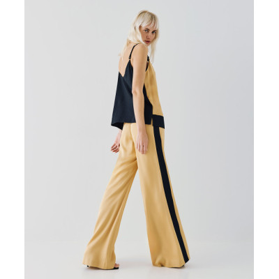 Sport Sample V-Neckline Camisole Backless Fabric Combination Casual Tops