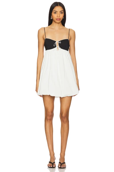 Black White Contrast Color Embroidery Decoration Spaghetti Strap Puffed Hem Design Mini Dress