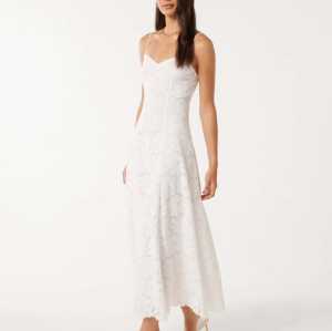 Elegant Sample Camisole Sleeveless V-Neckline Back Cut Out Solid Color Casual Dress