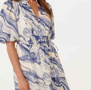 Custom Elegant V-Neckline Short Puff Sleeve Tie Waist Button-Through Front Casual Dress