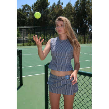 High quality Sleeveless Backless Round neckline Back Bow Tie trims Casual Woman's Blouses