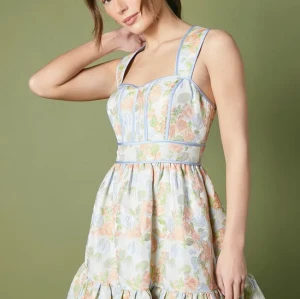 Elegant Sweat Heart-Neckline Sleeveless Ruffle Tight Waist Casual Tiered Dress