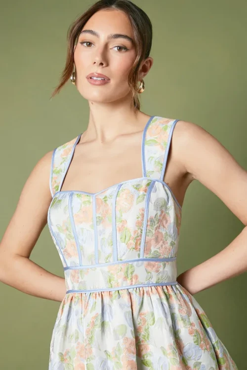 Elegant Sweat Heart-Neckline Sleeveless Ruffle Tight Waist Casual Tiered Dress