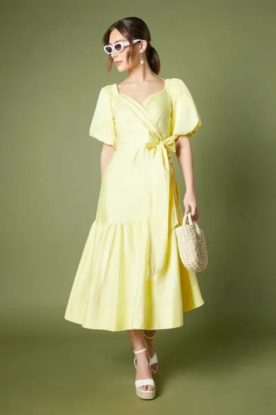Fashion Elegant V-Neckline Ruff Sleeve Ruffle Tight Waist Solid Color Formal Dress