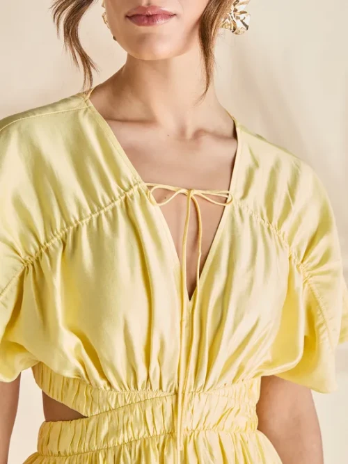 Elegant Fashion V-Neckline Short Sleeve Cut Out Ruffle Tight Waist Solid Color Formal Dress