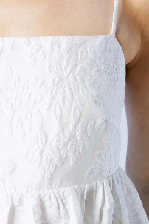Elegant Camisole Square Neckline Solid Color Floral Embroidered Backless Formal Dress