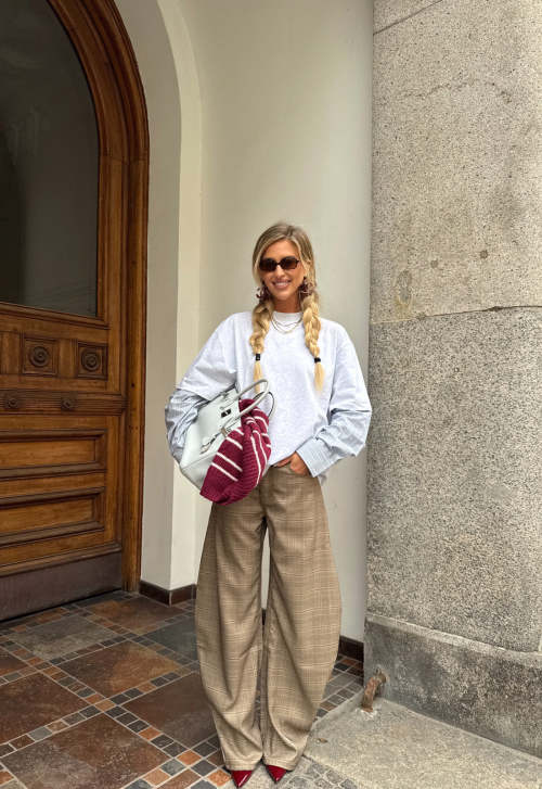 Wide leg Baggy trousers High waisted Vintage Horseshoe shape Elegant Luxurious Woman's Pants